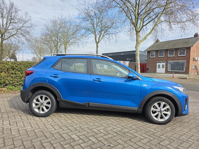 KIA Stonic 1.0 T-GDi MHEV, 1e Eig! Camera! Carplay! Trekhaak! Zondag OPEN!