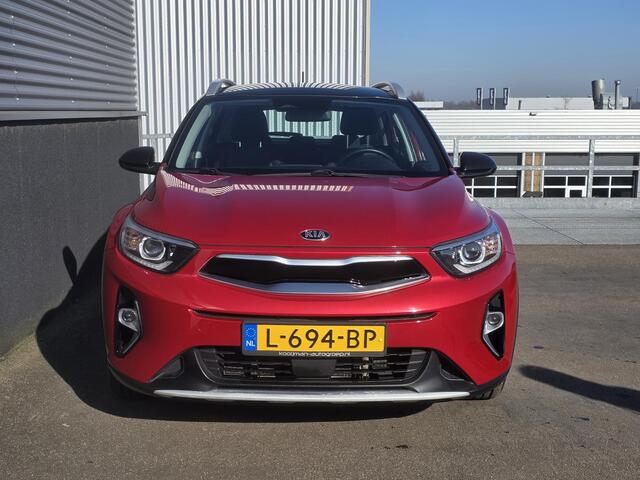 KIA Stonic 1.0 T-GDi MHEV DynamicLine Nieuw geleverd, Dealeronderhouden, 1e eign. Apple Carplay en/of Android auto Navigatie, Achteruitrijcamera
