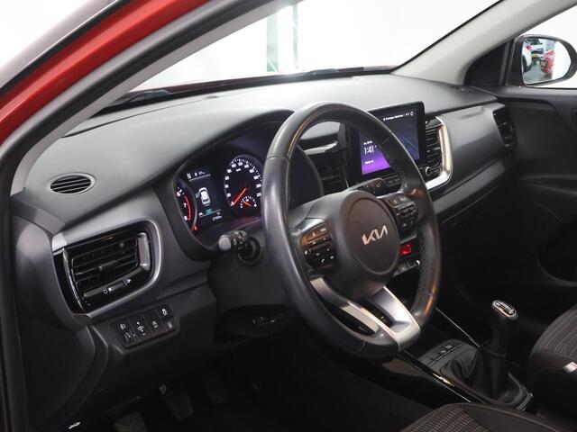 KIA Stonic 1.0 T-GDi MHEV DynamicPlusLine | Trekhaak | Keyless | Navigatie | Parkeercamera | Apple Carplay/Android Auto | Climate Control |