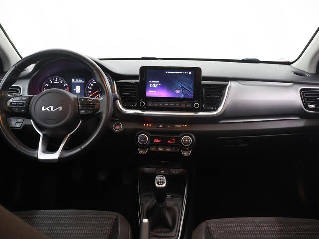 KIA Stonic 1.0 T-GDi MHEV DynamicPlusLine | Trekhaak | Keyless | Navigatie | Parkeercamera | Apple Carplay/Android Auto | Climate Control |