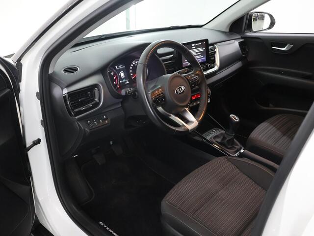 KIA Stonic 1.0 T-GDi MHEV DynamicPlusLine | Keyless | Navigatie | Parkeercamera | Apple Carplay/Android Auto | Climate Control |