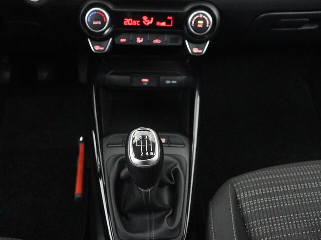 KIA Stonic 1.0 T-GDi MHEV DynamicPlusLine | Adaptive cruise | Carplay | Camera | Keyless | Climate control | DAB | Navigatie | Bluetooth | Parkeerhulp