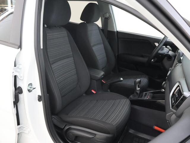 KIA Stonic 1.0 T-GDi MHEV DynamicPlusLine |Trekhaak | Keyless | Navigatie | Parkeercamera | Apple Carplay/Android Auto | Climate Control |