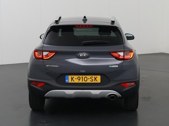 KIA Stonic 1.0 T-GDi MHEV DynamicPlusLine | Automaat | Navigatie | Cruise Control | Climate Control | Apple CarPlay/Android Auto | Camera | DAB | PDC | Rijhulpsysteem |