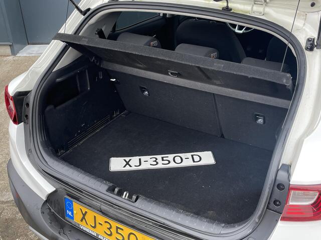 KIA Stonic 1.0 T-GDi DynamicLine - Navigatie - Climate Control - Trekhaak - 17" Lichtmetalen velgen
