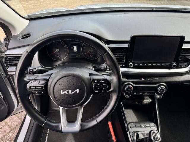 KIA Stonic 1.0 T-GDi MHEV DynamicLine Climate Control Camera Navi Carplay