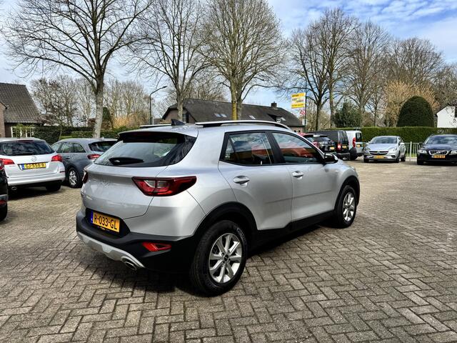 KIA Stonic 1.0 T-GDi MHEV DynamicLine Climate Control Camera Navi Carplay