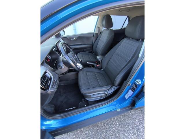 KIA Stonic 1.0 T-GDi MHEV DynamicPlusLine Camera, carplay, Navi, Dab+, 1e eigenaar, climate en cruise control, two tone lak.