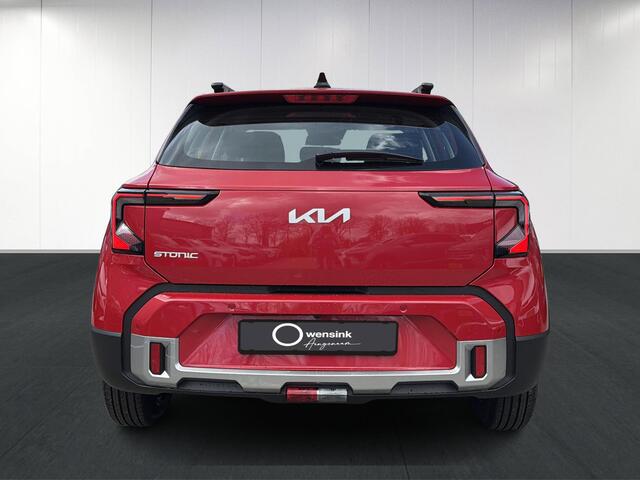 KIA Stonic 1.0 T-GDi MHEV DynamicLine | Stoel en stuurwielverwarming | Parkeersensoren voor- en achterzijde | Airco | Navigatiesysteem |