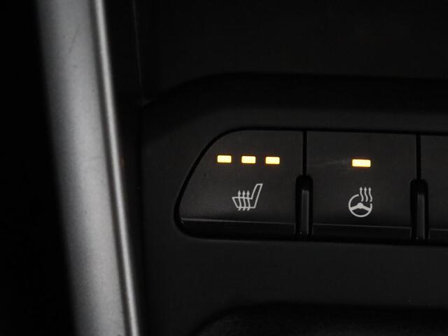 KIA Stonic 1.0 T-GDi MHEV GT-PlusLine | Schuifdak | Stoelverwarming | Adaptive cruise | Camera | Full LED | Keyless | Carplay | Navigatie | Stuurverwarming | Dodehoek detectie | Climate control | Parkeerhulp