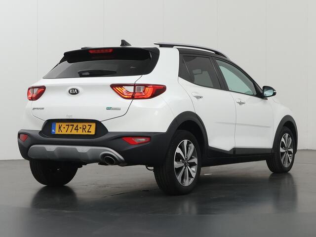 KIA Stonic 1.0 T-GDi MHEV DynamicPlusLine | Automaat | Navigatie | Cruise Control | Apple CarPlay/Android Auto | DAB | Camera | Climate Control | PDC |