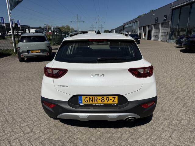 KIA Stonic 1.0 T-GDi MHEV DynamicLine NAVI + CAMERA