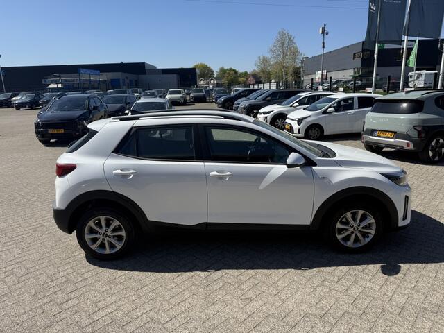 KIA Stonic 1.0 T-GDi MHEV DynamicLine NAVI + CAMERA