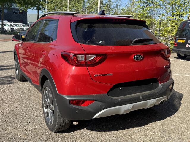 KIA Stonic 1.0 T-GDi ExecutiveLine // NAVI // CAMERA // CLIMA // CRUISE // DODENHOEK SENSOR // LEDEREN BEKLEDING //