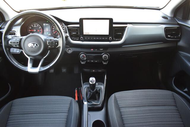 KIA Stonic 1.0 T-GDi MHEV DynamicPlusLine | Trekhaak | Camera | Navigatie | Climate Control | Tot 10Jr. Kia-Garantie |