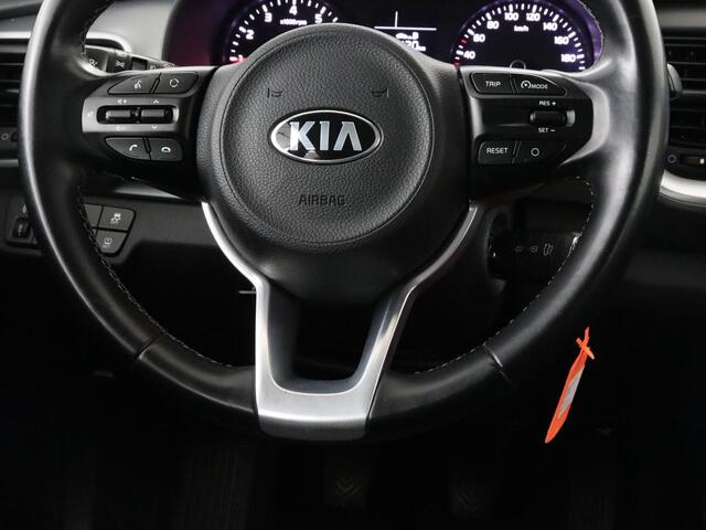 KIA Stonic 1.0 T-GDi DynamicLine | Carplay | Camera | Navigatie | Parkeerhulp | Cruise control | Airco | Bluetooth | 17'' lichtmetalen velgen | DAB