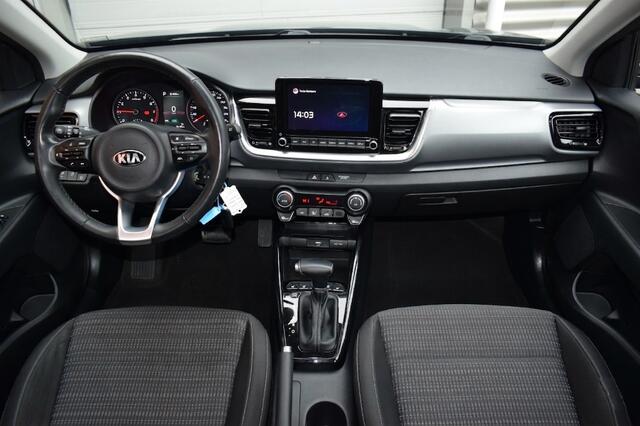 KIA Stonic 1.0 T-GDi MHEV DynamicPlusLine | Automaat | Climate + Cruise Control | Navigatie | Camera + Sensoren |