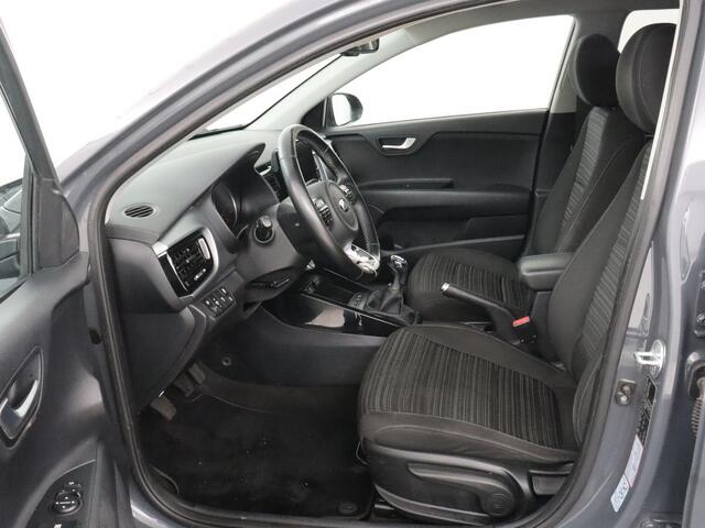 KIA Stonic 1.0 T-GDi MHEV DynamicPlusLine | Carplay | Adaptive cruise | Camera | Navigatie | Keyless | Climate control | Parkeerhulp | Bluetooth