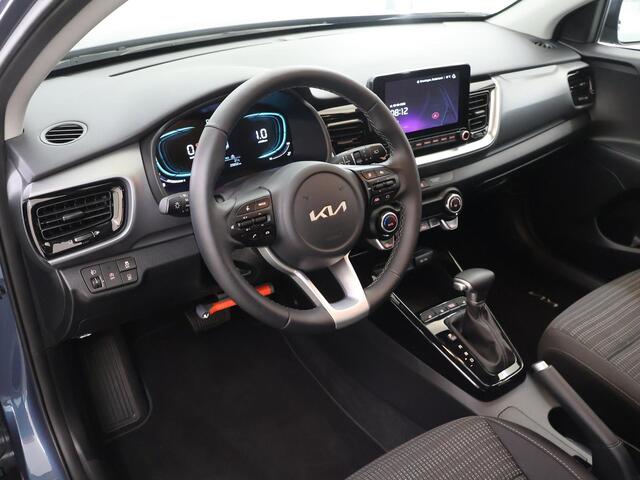 KIA Stonic 1.0 T-GDi MHEV DynamicPlusLine | Keyless | Navigatie | Parkeercamera | Apple Carplay/Android Auto | Climate Control |