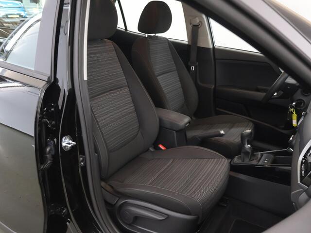 KIA Stonic 1.0 T-GDi MHEV DynamicLine | Navigatie | Parkeercamera | Apple Carplay/Android Auto | Climate Control | Cruise control |