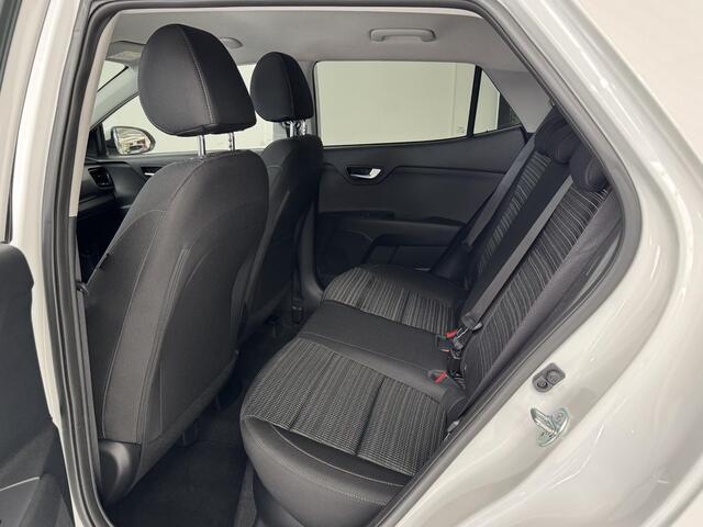 KIA Stonic 1.0 T-GDi MHEV DynamicPlusLine | Navigatie | Camera | Stoelverwarming | Climate Control | All-Season Banden |