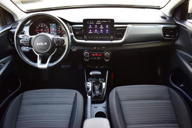 KIA Stonic 1.0 T-GDi MHEV DynamicPlusLine | Stoelverwarming | Camera | Navigatie | Apple carplay & Android auto | tot 10j. Kia Garantie |