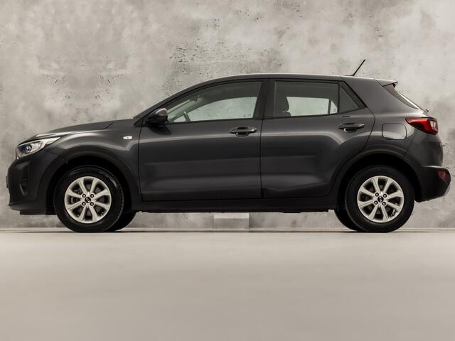 KIA Stonic 1.2 MPi ComfortPlusLine Navigator (APPLE CARPLAY, NAVIGATIE, CAMERA, LM VELGEN, SPORTSTOELEN, PARKEERSENSOREN, ELEK RAMEN, NIEUWSTAAT)
