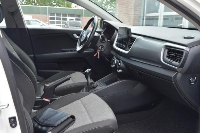 KIA Stonic 1.0 T-GDi MHEV | CAMERA - CARPLAY