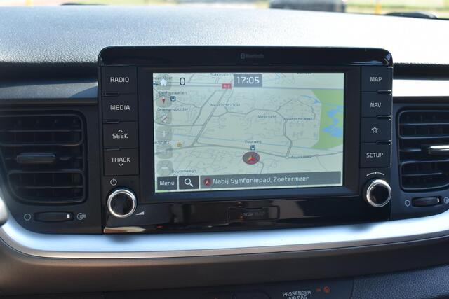 KIA Stonic 1.0 T-GDi DynamicLine 1e Eigenaar | Navigatie | Camera | 12 mnd BOVAG garantie | Whatsapp 06-53188999
