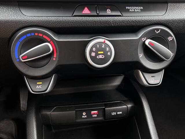 KIA Stonic 1.0 T-GDi ComfortPlusLine Navigator Lichtmetalen velgen | Navigatie | Airco