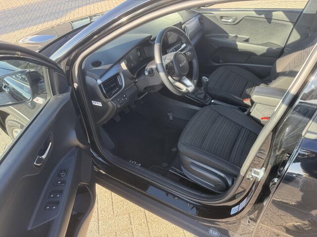 KIA Stonic 1.0 T-GDi MHEV DynamicLine NAVI + CAMERA