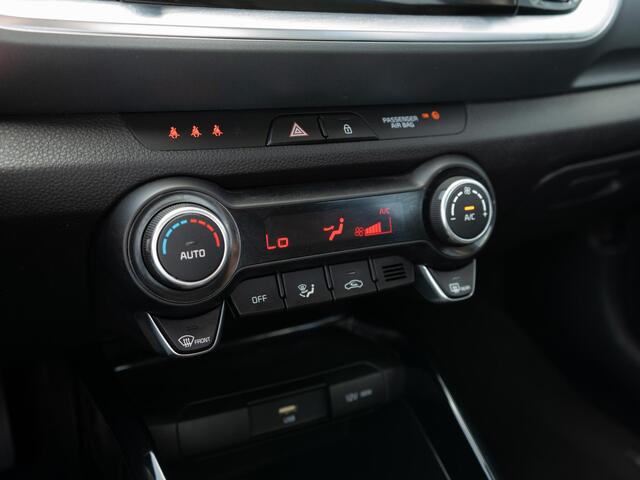 KIA Stonic 1.0 T-GDi MHEV DynamicLine | Navigatie | Achteruitrijcamera | Trekhaak |