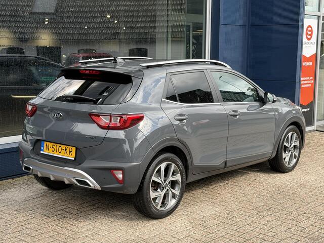 KIA Stonic 1.0 T-GDi MHEV GT-Line 6-Bak | Hoge Instap | Vol Opties | Stuurverwarming | Stoelverwarming | Led Verlichting | Parkeersensoren | Full Map Navigatie | Achteruitrij-Camera | Key-Less Entry |