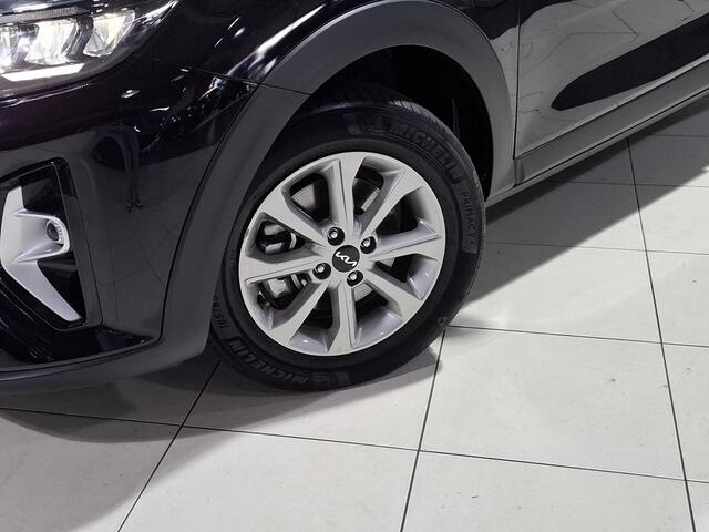 KIA Stonic 1.0 T-GDi MHEV DynamicLine Apple Carplay/Android Auto, Navigatie, Camera.
