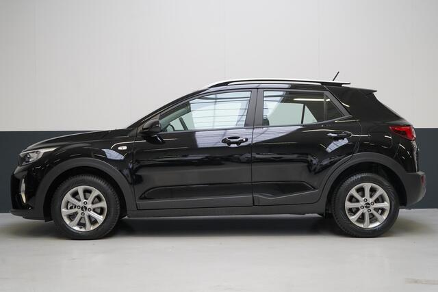 KIA Stonic 1.0 T-GDi 120pk MHEV DynamicLine | Carplay | Trekhaak | All-seasonbanden | Camera | Cruise control