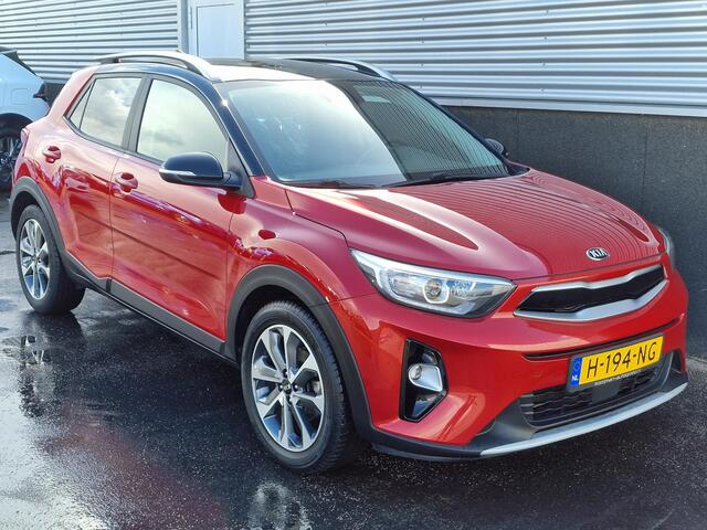 KIA Stonic 1.0 T-GDi DynamicPlusLine Nieuw geleverd en dealeronderhouden, Navigatie, Smart Key, Privacy glass, Achteruitrijcamera, Cruise control, Climate control