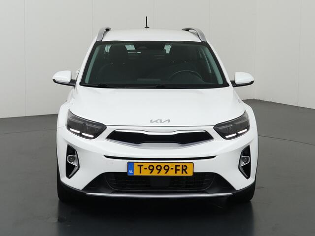 KIA Stonic 1.0 T-GDi MHEV DynamicLine | Parkeercamera | Bluetooth | Airco | Cruise Control | Navigatie via Carplay |