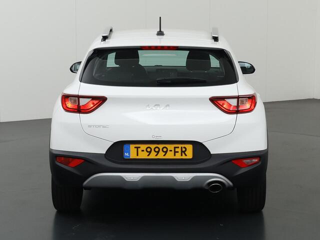 KIA Stonic 1.0 T-GDi MHEV DynamicLine | Parkeercamera | Bluetooth | Airco | Cruise Control | Navigatie via Carplay |