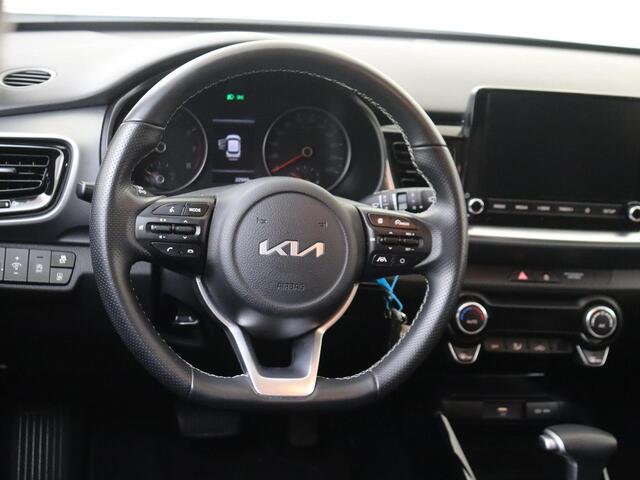 KIA Stonic 1.0 T-GDi MHEV GT-Line 100PK | Automaat | Apple & Android Carplay | Parkeersensoren & Camera | Adaptive Cruise Control & Stuurhulp | Climate control | lederen/stof bekleding | LED koplampen | lichtmetalen velgen 17" |