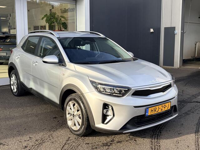 KIA Stonic 1.0 T-GDi MHEV DynamicLine | Achteruitrijcamera | DAB | Lane Assist | Navigatie | Climate Control
