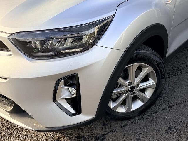 KIA Stonic 1.0 T-GDi MHEV DynamicLine | Achteruitrijcamera | DAB | Lane Assist | Navigatie | Climate Control