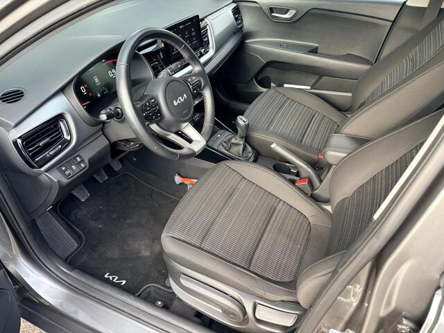 KIA Stonic 1.0 T-GDi MHEV DynamicLine | Lichtmetalen Velgen | Climate Control | Cruise Control | Parkeersensoren achter | Achteruitrijcamera