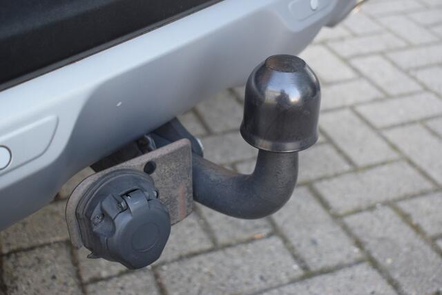 KIA Stonic 1.0 T-GDi DynamicLine | Navigatie | Camera | Cruise Control | Trekhaak | Keyless | Tot 10jr. Kia garantie |