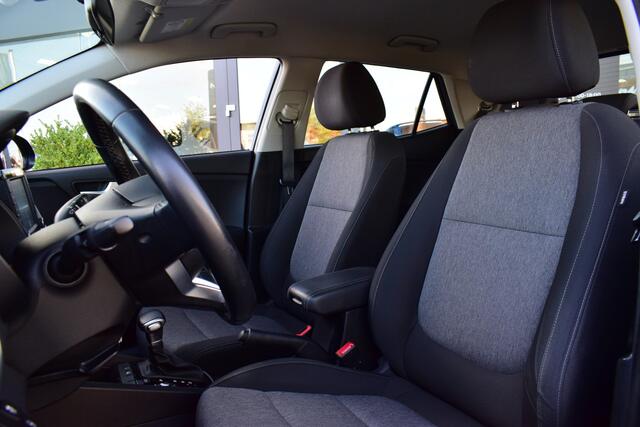 KIA Stonic 1.0 T-GDi DynamicLine | Navigatie | Camera | Cruise Control | Trekhaak | Keyless | Tot 10jr. Kia garantie |