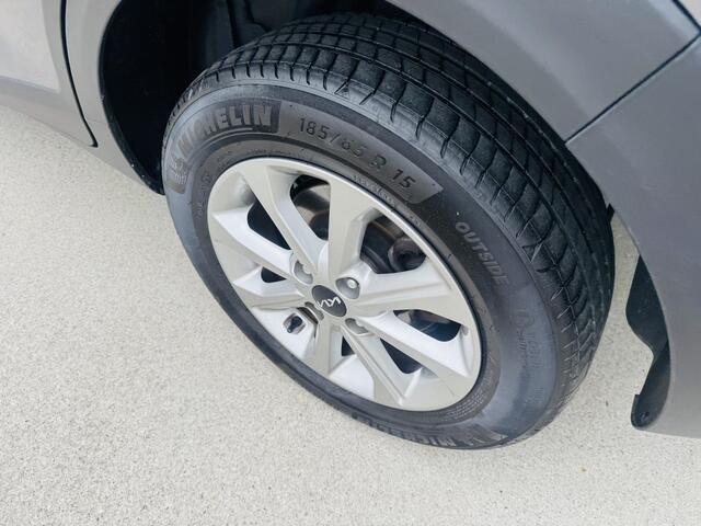 KIA Stonic 1.0 T-GDi MHEV DynamicLine Clima | Cruise | Navi | Camera | LED