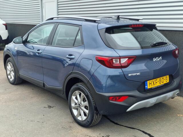 KIA Stonic 1.0 T-GDi MHEV DynamicLine NL-auto, Parkeersensoren, Navigatie, Climate control, Apple CarPlay/Android auto, achteruitrijcamera,