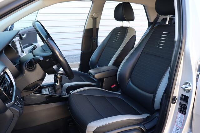 KIA Stonic 1.0 T-GDi Sports Edition O.a: PDC, Camera, DAB, Navi, Airco, Cruise, Etc. All-in prijs!