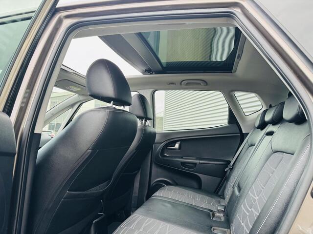 KIA VENGA 1.4 Summer Edition Trekhaak | Panoramadak | Dealerauto | Navi | Clima | Cruise