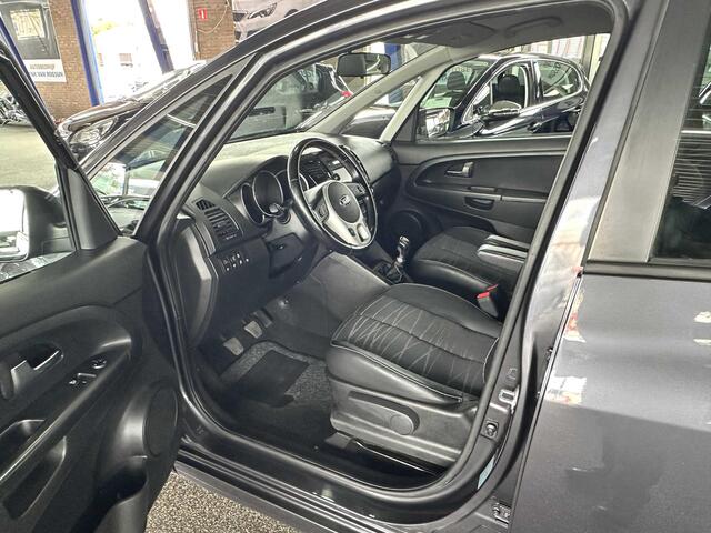 KIA VENGA 1.4 CVVT DynamicLine Trekhaak | PDC | Navi | Clima