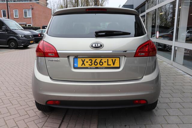 KIA VENGA 1.6 CVVT ExecutiveLine Automaat. Panoramadak, navigatie, dealeronderhouden!